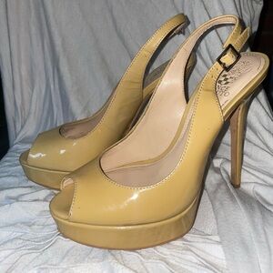 Lightly worn size 6 Vince Camuto pumps! Smoke and pet free home!